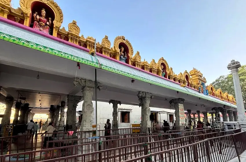 banashankari temple bengaluru pillared corridor