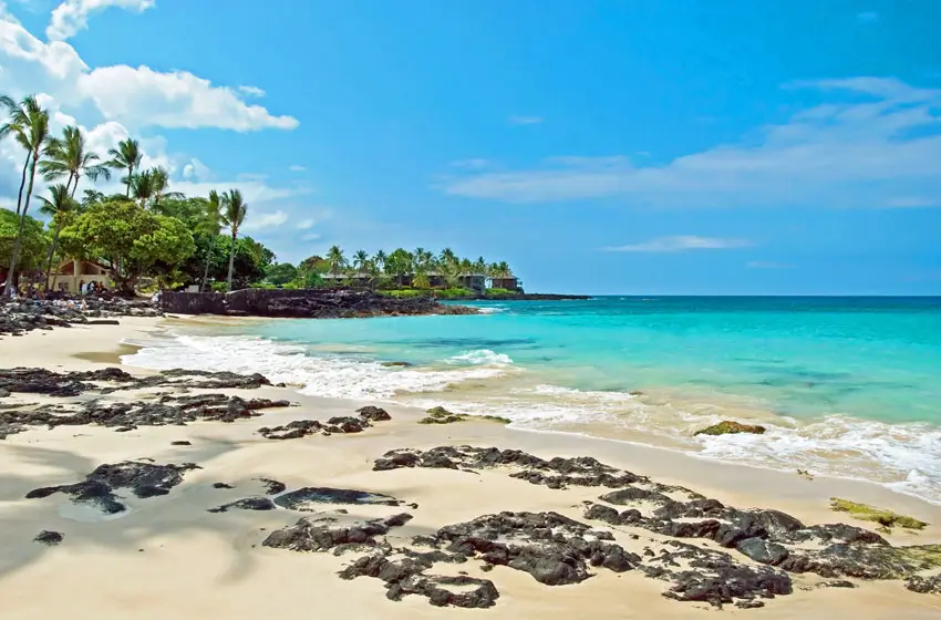 Hawa beach kovalam golden sands and ocean waves