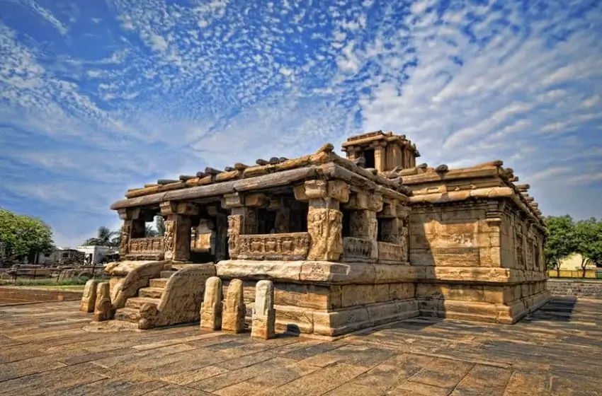 lad khan temple aihole ancient stone pillars