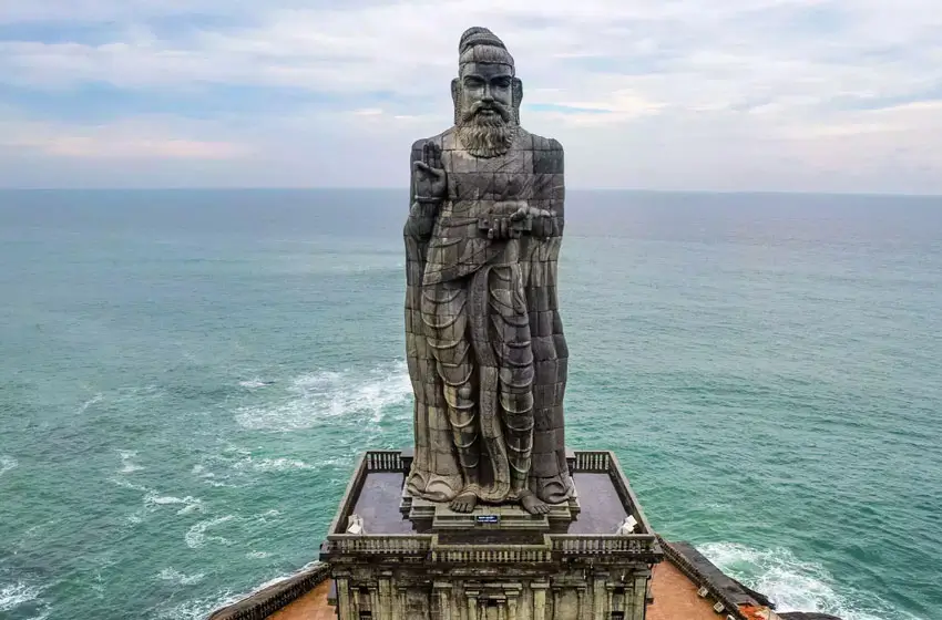 thiruvalluvar statue kanyakumari monument view
