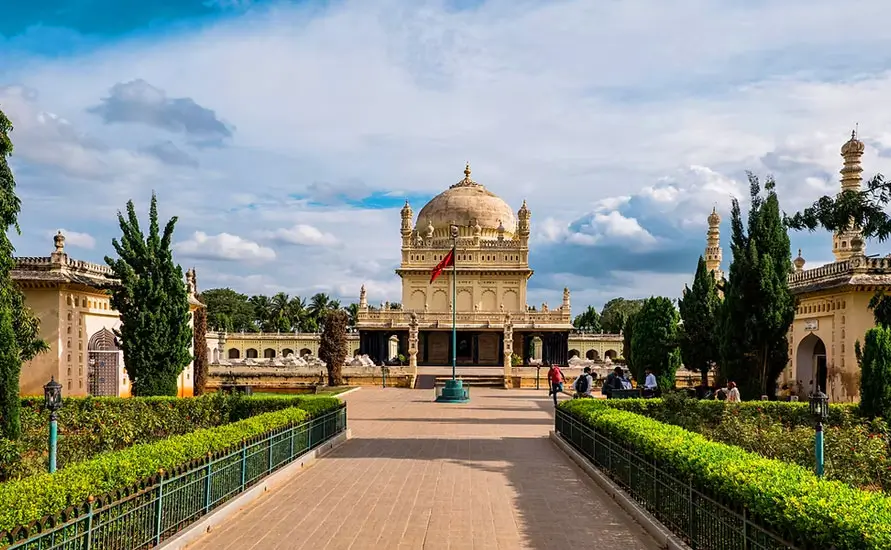 Golden Triangle Tour with South India