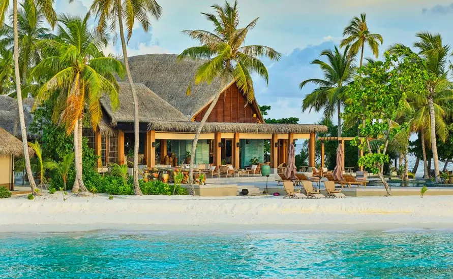 maldives overwater bungalows resort
